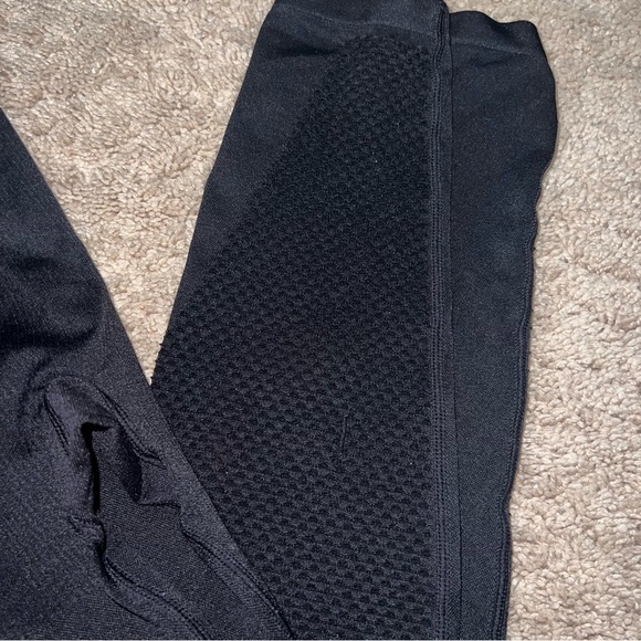 PINK Victoria’s Secret Cool & Comfy Black Mesh Patterned calf & Thigh Size Small - Picture 8 of 10